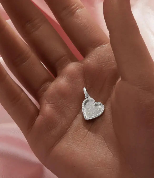 Necklace Close to My Heart  A Drop In Time Keepsakes