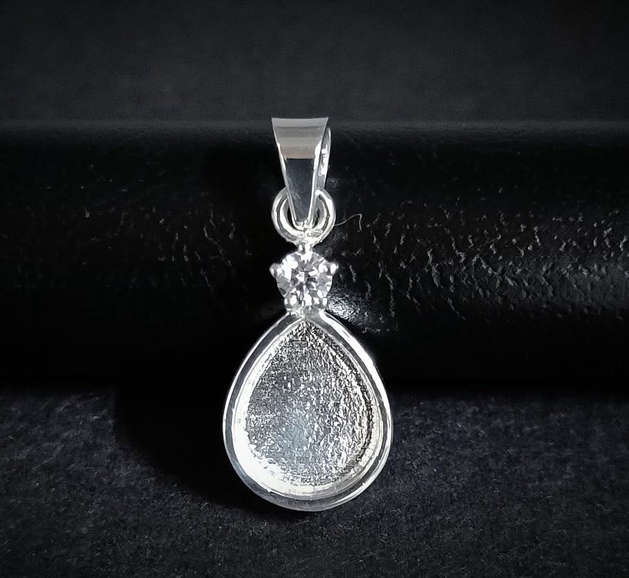 Necklace Last Drop  A Drop In Time Keepsakes